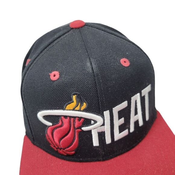 Adidas NBA Miami Heat Snapback Cap Hat - Picture 4 of 6
